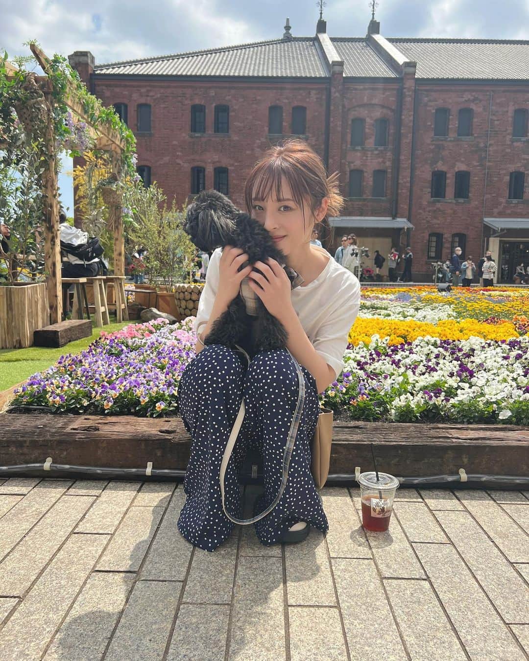 神部美咲さんのインスタグラム写真 - (神部美咲Instagram)「私の癒し🐶❣️  明日もまた頑張ろう☺️☺️  #シープー #愛犬 #シーズー #プードル」4月9日 21時28分 - jimbu_misaki
