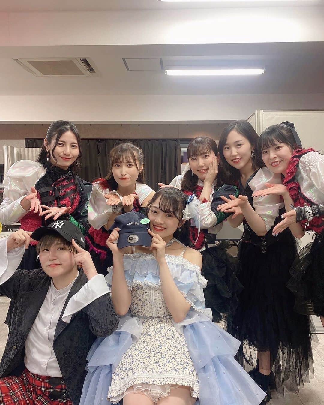松崎博香のインスタグラム：「みんなはどんな週末過ごしてたー？ 楽しかったー？？？🫨 　 写真は大好きなみんなたち🥺♡ 会うたびに会わなくても← いつもスタマリ好きって言ってくれる 瀬乃さんとれおなちゃん🫶🏻 　 れおなちゃんとはレオナもできて 最高に楽しかった☺️🩵  #STARMARIE #スタマリ #instalike #instagood #instagram #like #맞팔 #맞팔해요 #셀카 #셀스타그램」