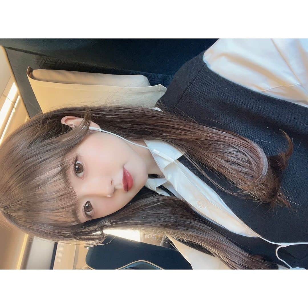 叶瀬千紗さんのインスタグラム写真 - (叶瀬千紗Instagram)「🚅♡」4月9日 21時40分 - chisapopu