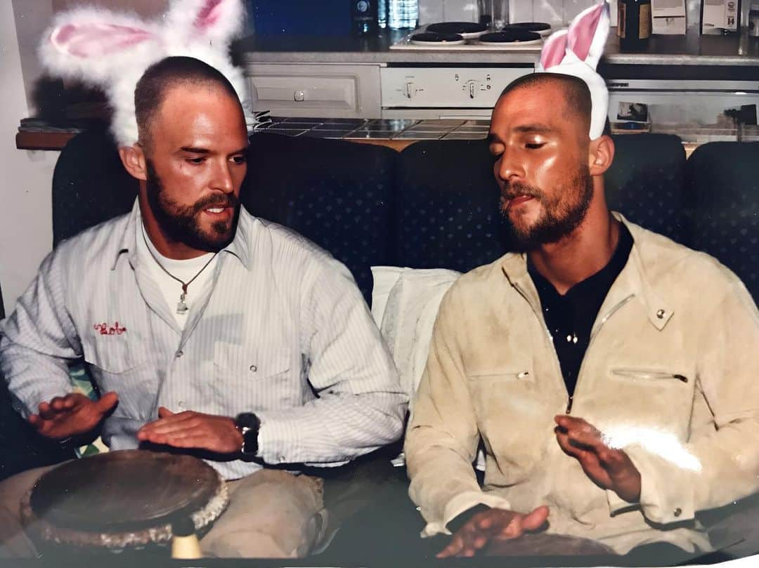 マシュー・マコノヒーのインスタグラム：「bongos, bunny ears and blessings  #happyeaster」