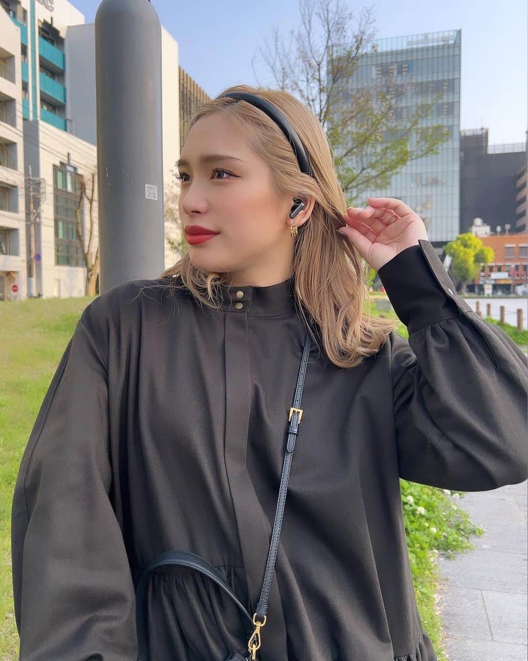 acaneのインスタグラム：「・ Xiaomi(シャオミー)のイヤホンゲットした〜🎧  黒のイヤホン持ってなかったけん お洋服にも合わせて使い分けよ😚🌸  ノイズキャンセリング付いてて 音楽聴きながら集中して作業できる😚🫶  高音質やし急速充電で5分充電したら2時間聴けるらしい🤟🏾ｽｺﾞ  《お得なクーポン併用可能》 Xiaomiファンフェスティバルで20%割引！ 4/6~4/9 Xiaomi公式サイト 4/9~4/12 Xiaomi公式楽天市場店  #RedmiBuds4Pro#Xiaomi#ノイキャンイヤホン #ノイズキャンセリングイヤホン #イヤホン完全ワイヤレスイヤホン#騒音対策」