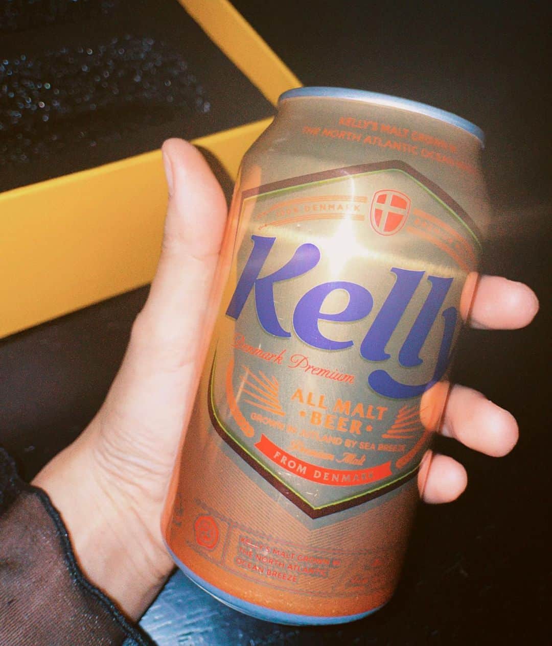 ボラさんのインスタグラム写真 - (ボラInstagram)「부드러운 Kelly night🍺✨ . #광고 #켈리 #라거의반전  @official.kelly.kr」4月9日 22時46分 - borabora_sugar