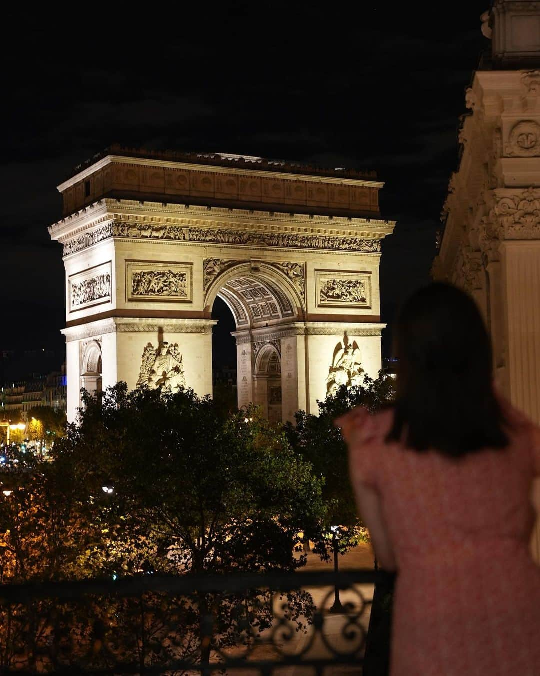 陽菜えみるさんのインスタグラム写真 - (陽菜えみるInstagram)「.  Champs-Élysées🍊  .」4月9日 22時39分 - emiru_haruna