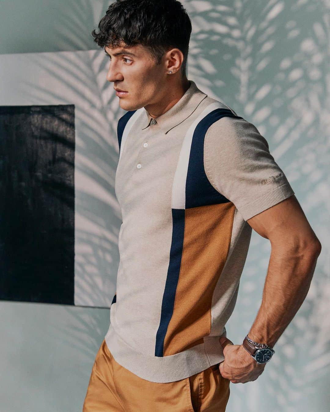 ベンシャーマンさんのインスタグラム写真 - (ベンシャーマンInstagram)「A more minimal take on our Signature mod stripe polo   #BenSherman #modpolo」4月9日 23時00分 - benshermanofficial