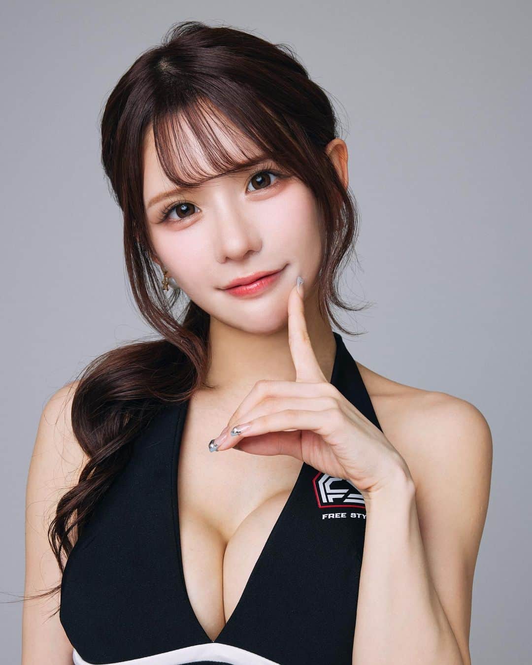 にゃいりんのインスタグラム：「この度FSLガールに就任いたしました🤍  これからの活動もっと増えていくので応援よろしくお願いします🫶 明日のFSL VOL.2出演するので会場、PPVで見てね♡」