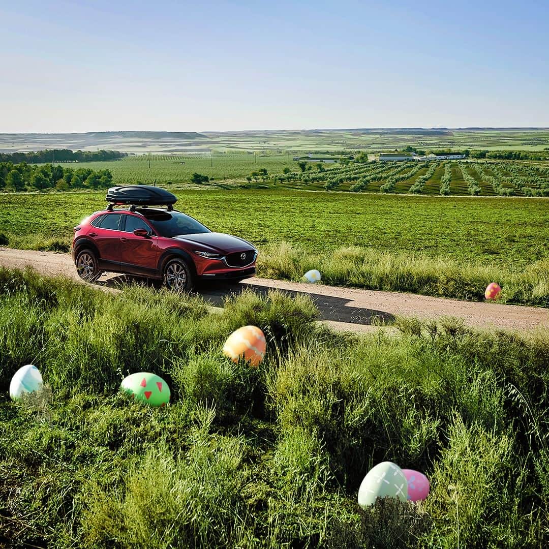 MAZDA Canadaのインスタグラム：「The world is full of hidden surprises. It’s up to you to get out and discover them. Happy Easter, Canada. 🔴​ Le monde est rempli de surprises. À vous de partir à leur découverte. Joyeuses Pâques, Canada.」