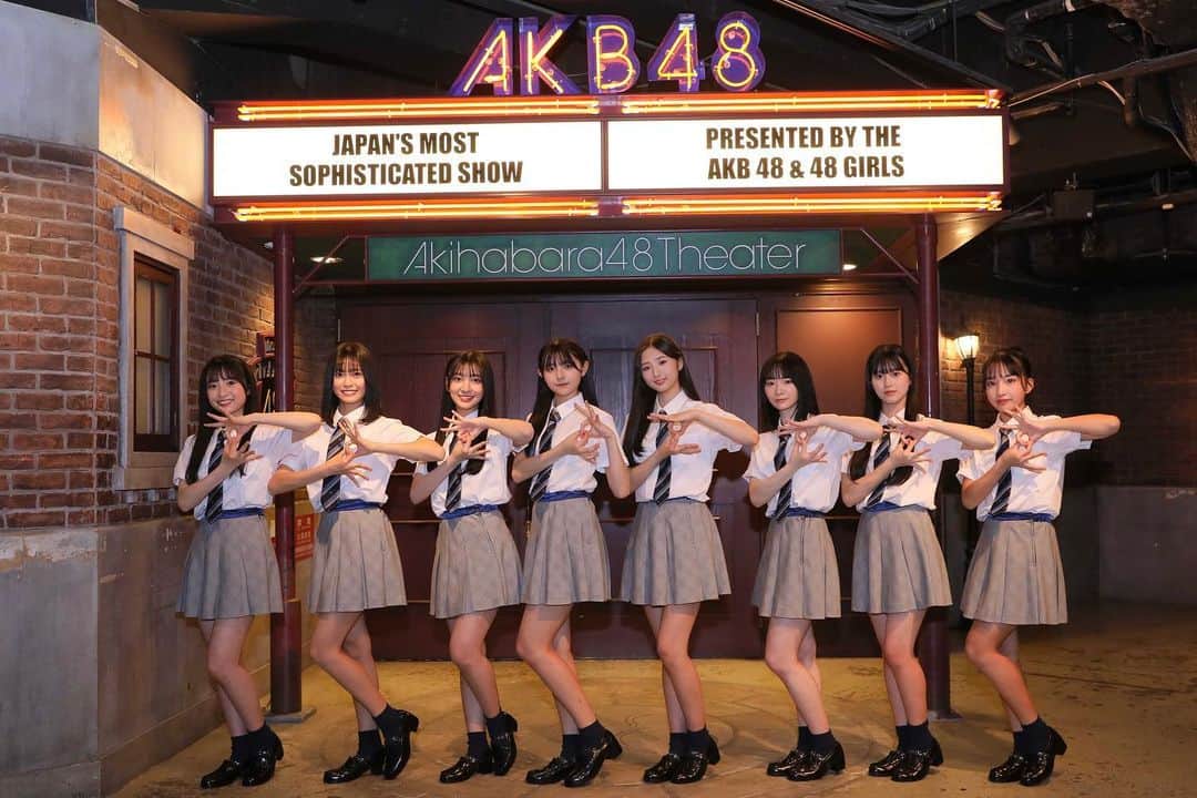 AKB48 Officialさんのインスタグラム写真 - (AKB48 OfficialInstagram)「AKB48 第18期生 8名をお披露目❣️㊗️🎉💖  配信は、お披露目としては異例のミニライブ形式で実施🎊 🎵根も葉もRumor 🕺ダンスアクト 🎵涙の表面張力 🎵初恋よ こんにちは 🎵月と水鏡 🎵言い訳Maybe をお届けしました📡🌈💫  お披露目ミニライブのために たくさん練習を重ねてきた18期生✨ 8名の初ステージいかがでしたか💫  これから応援よろしくお願いします📣❤️‍🔥  🌟AKB48 第18期生🌟 #秋山由奈 (あきやま ゆな/Yuna Akiyama) #ゆなちゃん  #新井彩永 (あらい さえ/Sae Arai) #さえちゃん  #工藤華純 (くどう かすみ/Kasumi Kudo) #かすみん  #久保姫菜乃(くぼ ひなの/Hinano Kubo) #ちゃんひな  #迫由芽実 (さこ ゆめみ/Yumemi Sako) #ゆめみん  #成田香姫奈(なりた こひな/Kohina Narita) #こひ  #八木愛月 (やぎ あづき/Azuki Yagi) #あづ  #山口結愛 (やまぐち ゆい/Yui Yamaguchi) #ゆいち   #akb #akb48 #akb18期研究生 #18期生 #18期研究生 #お披露目 #根も葉もRumor #涙の表面張力 #初恋よこんにちは #月と水鏡 #言い訳Maybe」4月9日 23時49分 - akb48
