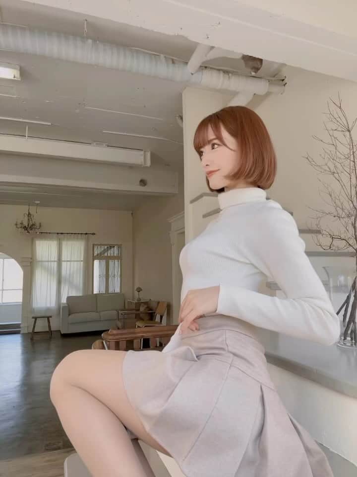 希島あいりのインスタグラム：「もっと好きになってくれた？🤍」