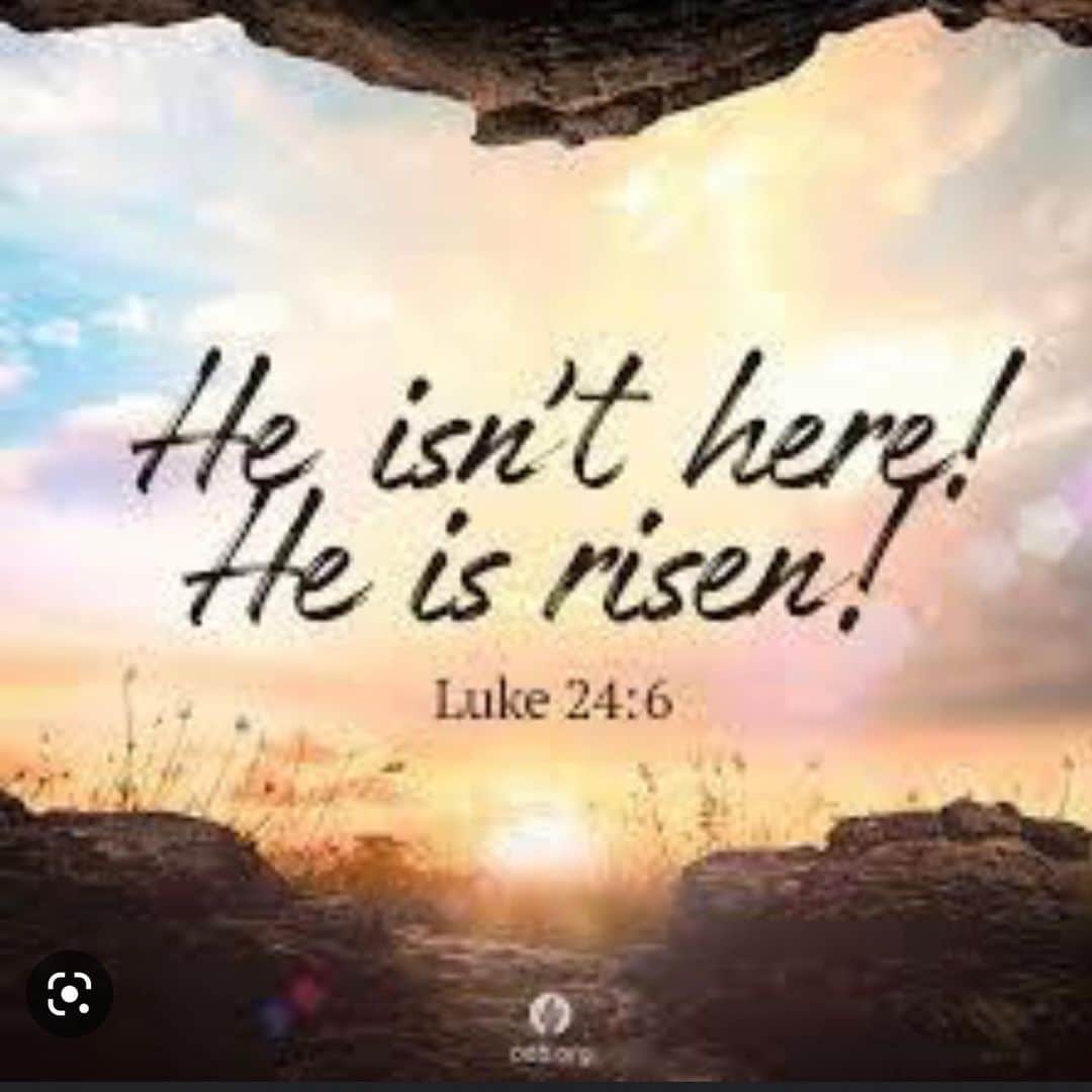 アンジー・ハーモンのインスタグラム：「He loves us so much that he sent his son to die for us. A horrific, painful death only to rise again 3 days later! To be in his presence that day must have been the MOST incredible & awesome experience! To defy all of the laws of everything that was known & beat death…. What a wonderful & miraculous Lord we have!  I pray you all have a blessed Easter!   #blessed #grateful #heisrisen ✝️💕🙏🏼」