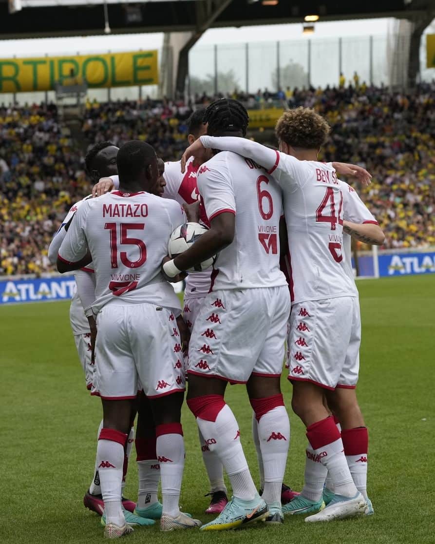 ASモナコのインスタグラム：「𝑩𝑼𝑼𝑼𝑼𝑼𝑼𝑼𝑼𝑻 !!!  Sur un corner de @caiohenrique, l'AS Monaco fait le break ✊  🔛 0-2 #FCNASM」