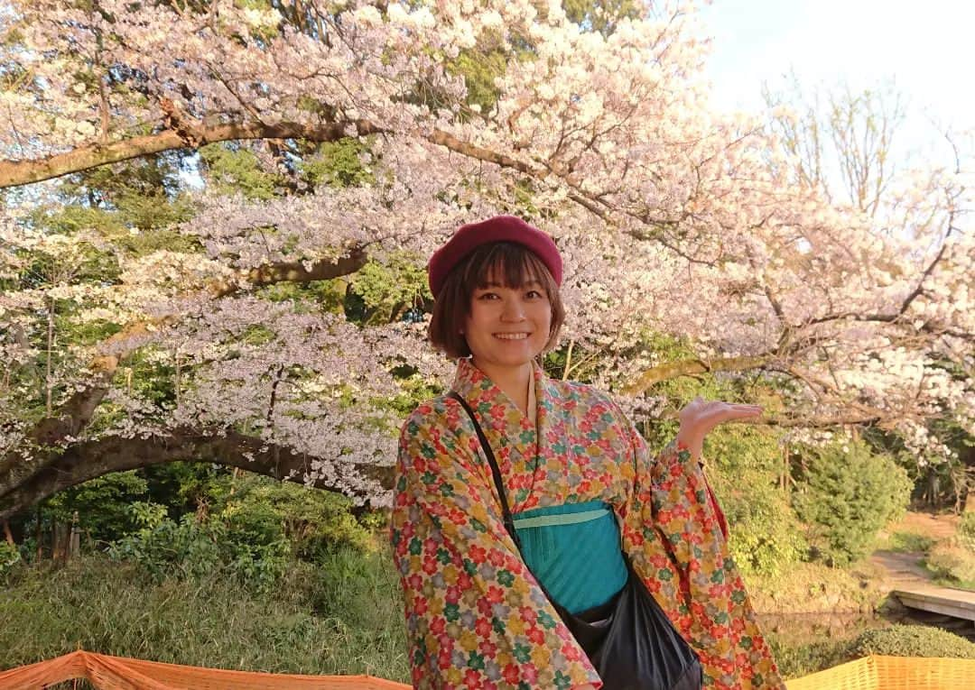 桜花のインスタグラム：「ハピピーン！今日で私 ひとつ大人になりました🍀🗻🗻🗻  もはや立派な大人な歳です🌸  今年も毎日を謳歌しちゃ桜花！🌸 ニュー桜花もよろしくお願いしマウンテン🗻🍀＼(^^)／  鼻が付け鼻くらいナイスな形と言われました🍀☺️ハピピーン  #誕生日 #ハピピーンバースデー #ハピピーン」