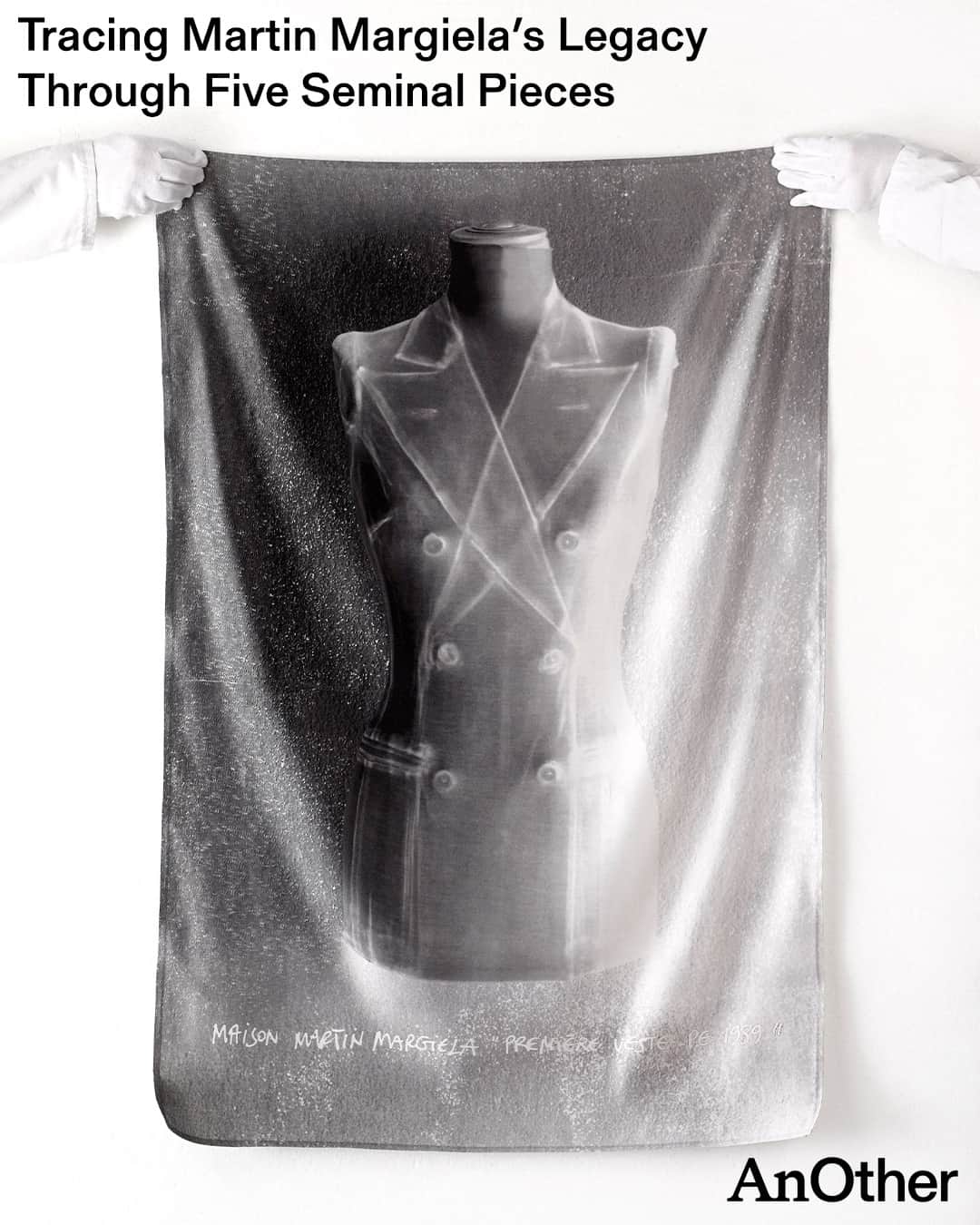 AnOther Magazineのインスタグラム：「As today marks Martin Margiela's birthday, we're taking a closer look at the garments that defined the mysterious designer 🖤⁠ ⁠ The Belgian fashion designer refused the usual portraits, post-show bows and face-to-face interviews, yet the collections he presented as part of his namesake label had a fierce vocabulary all of their own. At the link in bio, we chart Margiela’s elusive history through five key pieces from his archive 📲⁠ ⁠ 📸 Courtesy of @palaisgallieramuseedelamode ⁠ 1. Poster de veste, 2009⁠ 2. Graffitied Tabi boots, 1991⁠ 3. Wig coat and wig, 2008-2009⁠ 4. Flat sleeveless jacket, 1998⁠ 5. Porcelain waistcoat, 1989-1990⁠」