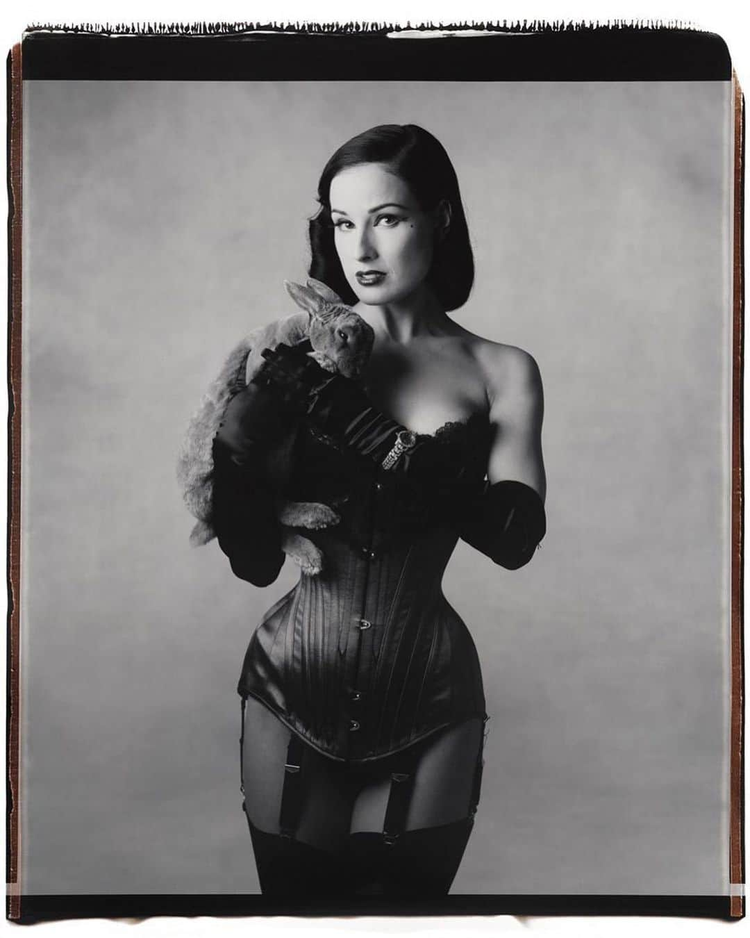 ディタ・フォン・ティースさんのインスタグラム写真 - (ディタ・フォン・ティースInstagram)「✨🐰✨  By #MaryEllenMark with the Polaroid 20×24 Land Camera and #Polaroid PolaPan 20×24 #film.」4月10日 1時12分 - ditavonteese