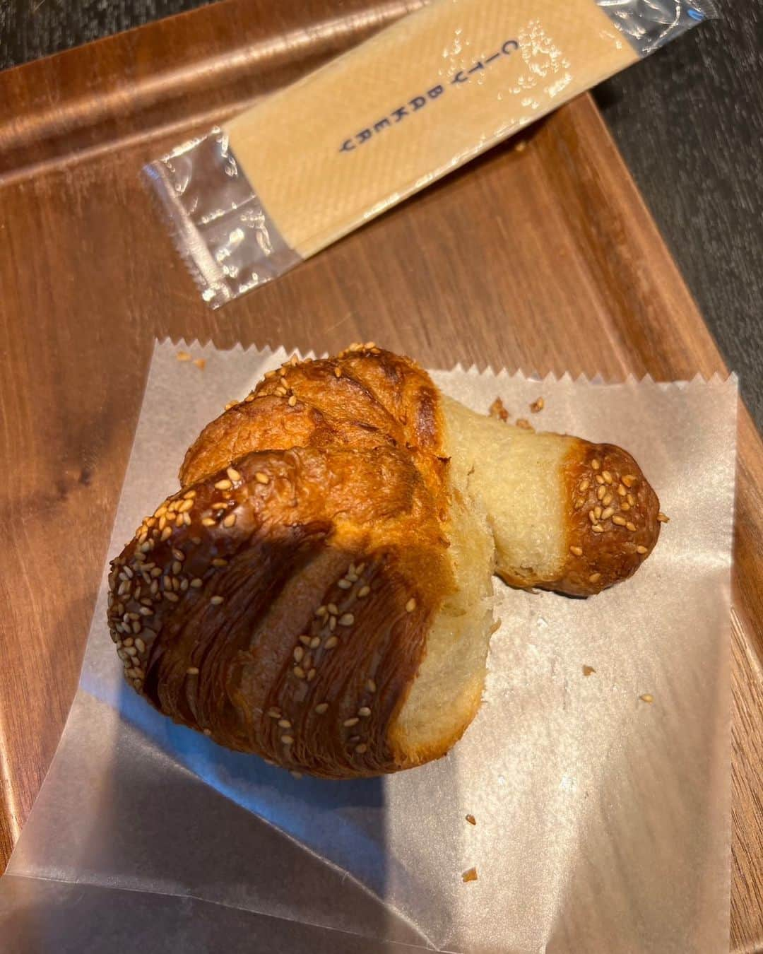 廣山直人のインスタグラム：「クロワッサン🥐」