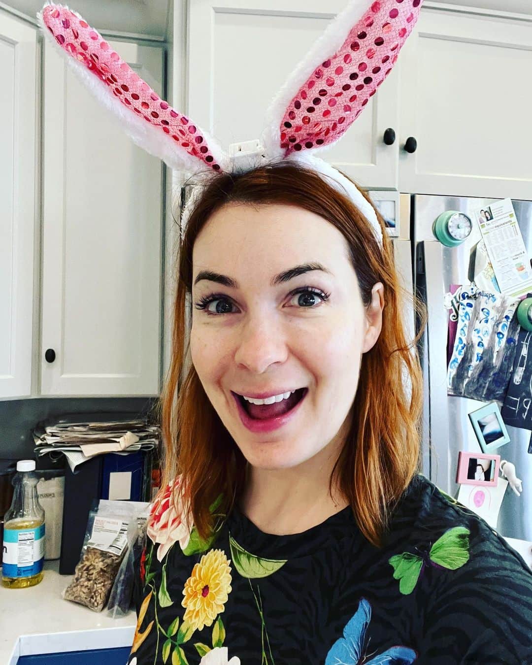 フェリシア・デイのインスタグラム：「I made my pancakes using a tiny bit of bacon grease on the grill. It was glorious. Happy Easter!」