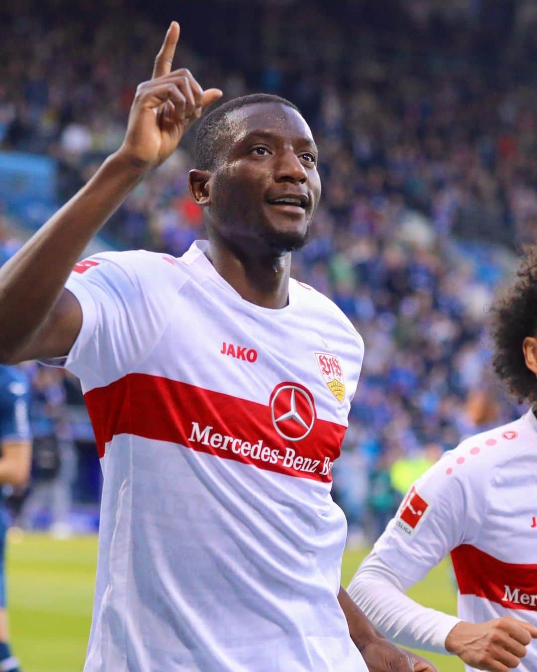 VfBシュトゥットガルトさんのインスタグラム写真 - (VfBシュトゥットガルトInstagram)「‼️‼️ AUS. WÄRTS. SIEG. ‼️‼️ Jaaaaa, so wichtig!! _ #VfB #BOCVfB 2:3 #vfbstuttgart #vfbstuttgart1893 #auscannstatt #furchtlosundtreu #VfBInsta」4月10日 2時33分 - vfb