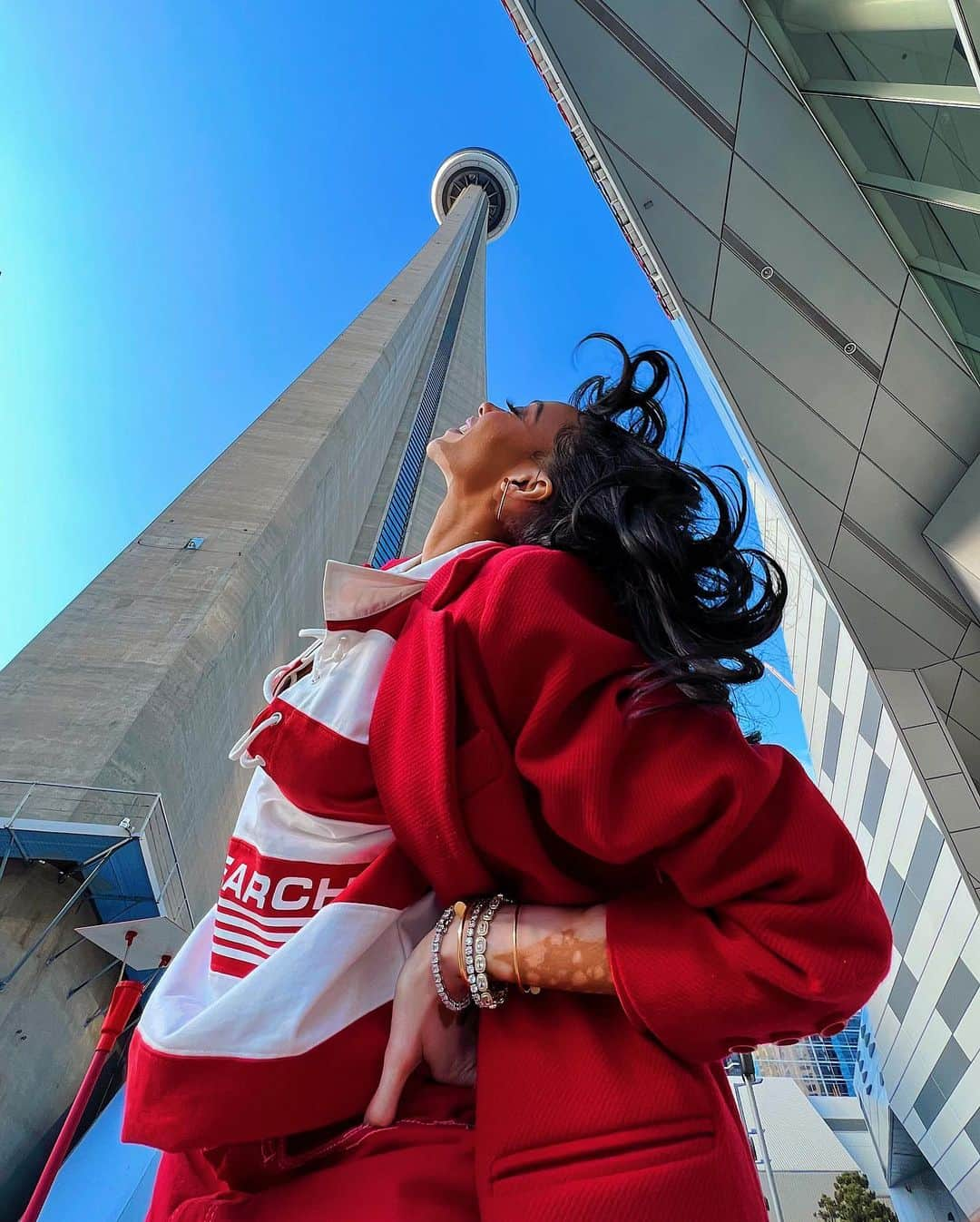 ウィニー・ハーロウさんのインスタグラム写真 - (ウィニー・ハーロウInstagram)「Hometown 🇨🇦❤️ #CNtower」4月10日 2時59分 - winnieharlow