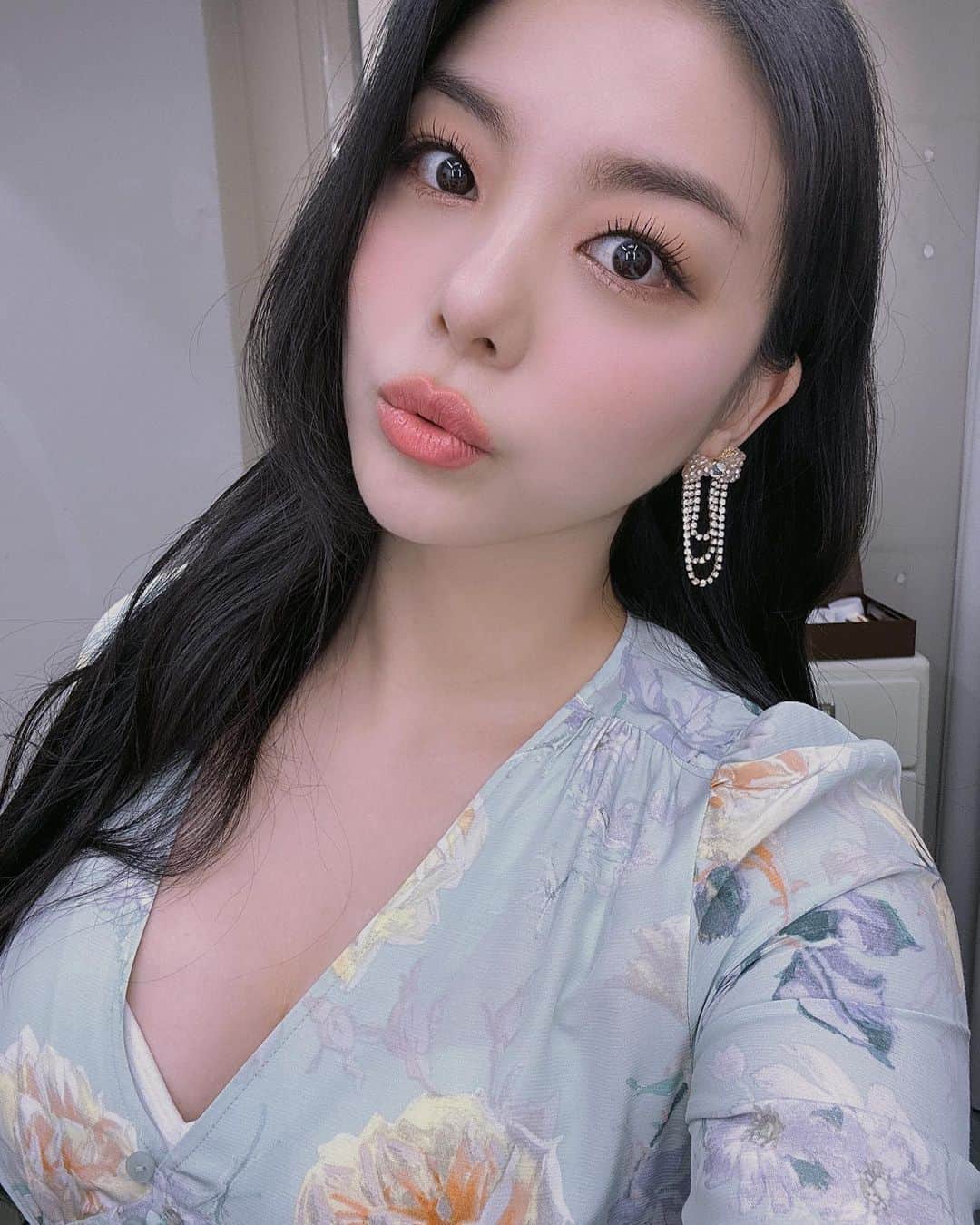 エイリーさんのインスタグラム