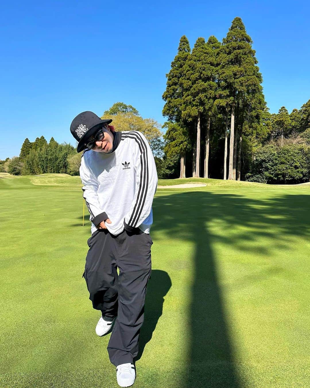 高木琢也さんのインスタグラム写真 - (高木琢也Instagram)「負けたー😭🥵🫠🏯 #adidas #golf」4月10日 13時55分 - takagi_ocean