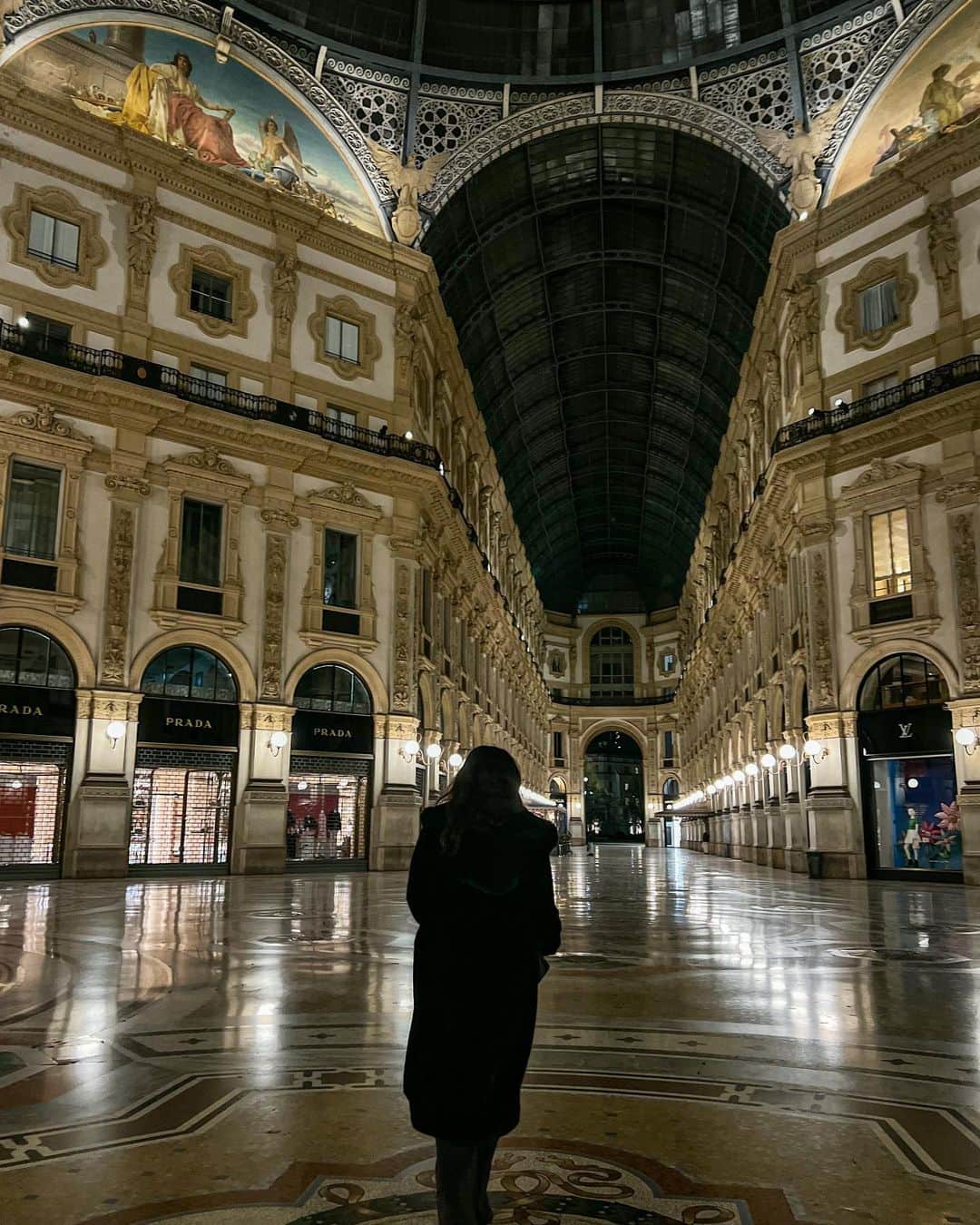 キラ・サントーロさんのインスタグラム写真 - (キラ・サントーロInstagram)「Easter in Milano 🇮🇹✨」4月10日 5時29分 - kyrasantoro
