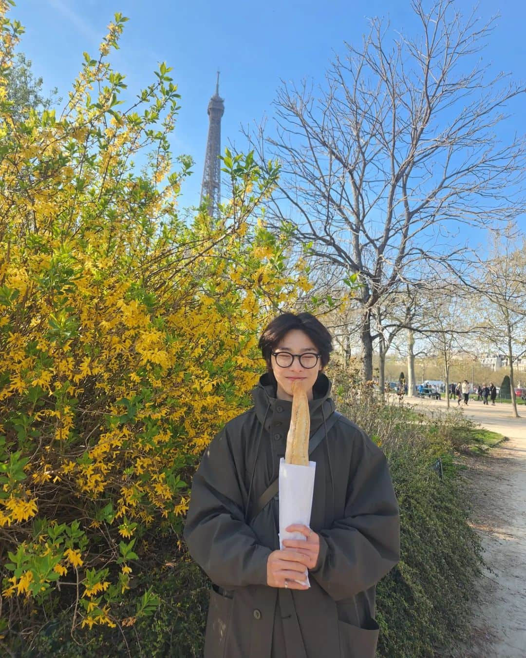 Stray Kidsさんのインスタグラム写真 - (Stray KidsInstagram)「Paris 🥖 #StrayKids#STAY#OOTD#IN스타그램#🦊」4月10日 5時26分 - realstraykids