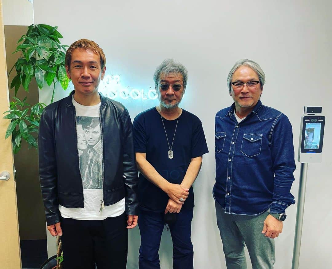 馬場俊英さんのインスタグラム写真 - (馬場俊英Instagram)「4/15放送のFM COCOLOオーディナリーナイトでは、5/5 全国公開の浜田省吾さんの映画『A PLACE IN THE SUNat 渚園 Summer of 1988』  この映画のプロデューサーの岩熊信彦さんと、監督の板屋宏幸さんをお迎えして、映画の制作過程の話や当時のライブのお話をたっぷりうかがいます！聴いてね❗️  #浜田省吾 #岩熊信彦 #板屋宏幸 #馬場俊英 #fmcocolo765  #オーディナリーナイト  https://cocolo.jp/site/blog/6190/」4月10日 5時54分 - babatoshihide