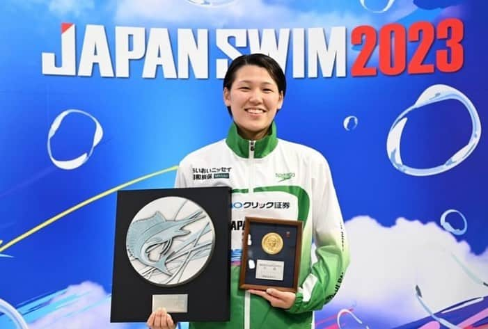 小堀倭加のインスタグラム：「. 日本選手権終了🌸  400Fr  2位🥈 200Fr  6位 800Fr  優勝🥇 400IM  4位  目標としていた派遣記録を突破することができず、とても苦しい6日間でした。 レースが終わる度に落ち込んで、自信をなくして… それでもたくさんの方々に励ましてもらって、応援してもらって、なんとか全レース諦めずに泳ぎきれました。  悔しい結果ばかりでしたが、800Frの優勝は素直に嬉しかったです🥹  また次に向けて頑張ろうと思います！ たくさんの応援ありがとうございました😌 .  📸 @tobiuo_japan  @teramipooo  .  #日本選手権 #japanswim2023  #あいおいニッセイ同和損保  #speedojapan  #view」