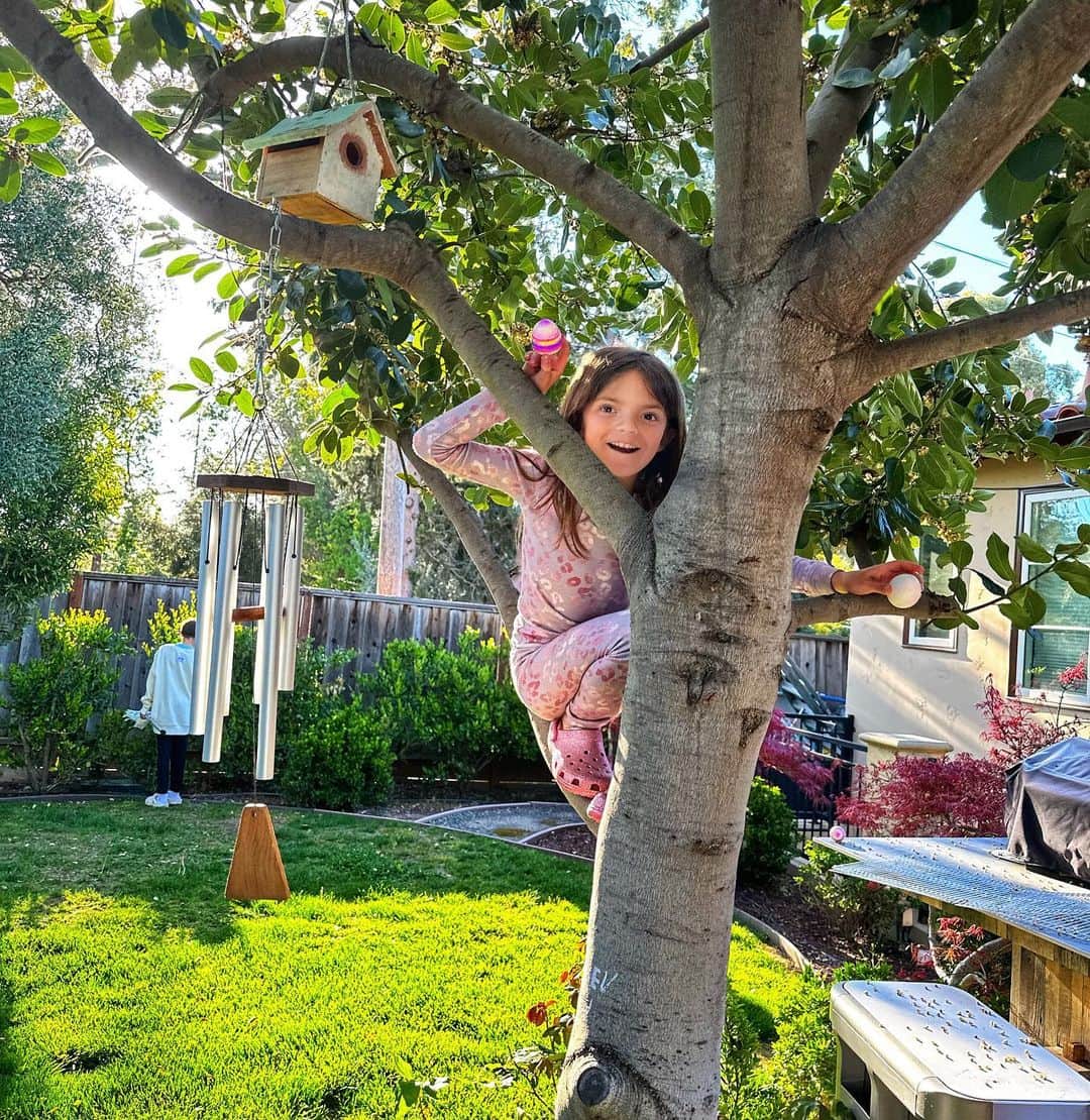 ジェシカ・シーバさんのインスタグラム写真 - (ジェシカ・シーバInstagram)「Beautiful day with my favorite people. Happy Easter from all of us!💕」4月10日 7時26分 - mommasgonecity