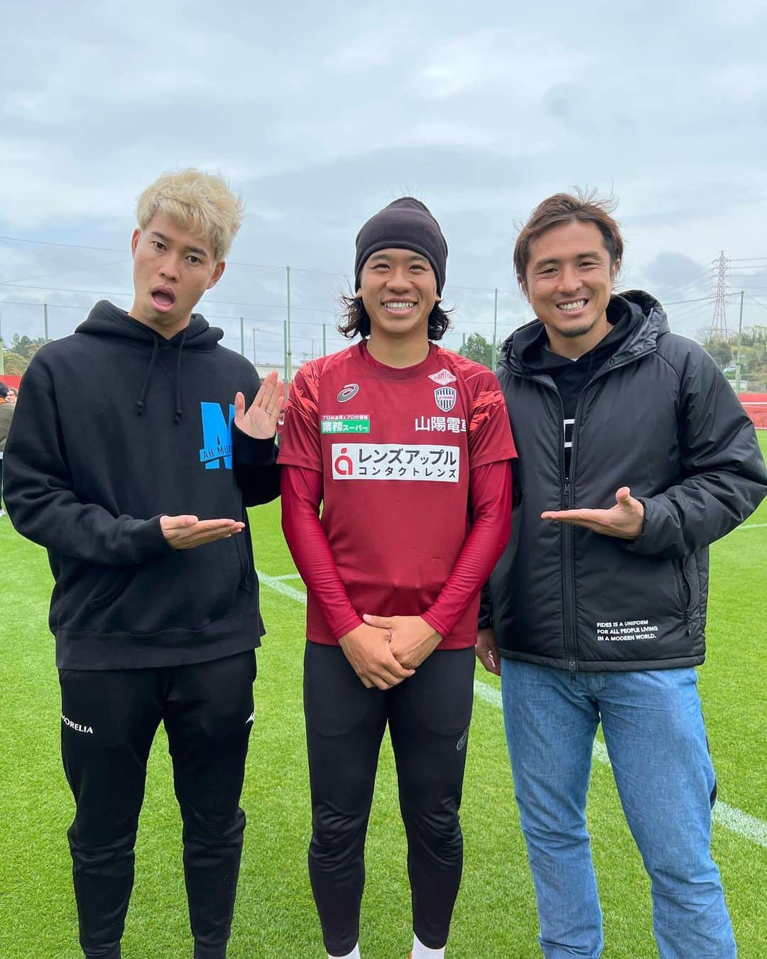 那須大亮さんのインスタグラム写真 - (那須大亮Instagram)「久しぶりのりょうと⚽️  いぶきの森に久々行ってきました‼️ ヴィッセル神戸の練習質、強度高く見ていて楽しかったです✨  マキヒカ大興奮してました笑🤣  #いぶきの森練習場  #初瀬亮 #マキヒカ #ヴィッセル神戸」4月10日 8時01分 - nasudaisuke_official