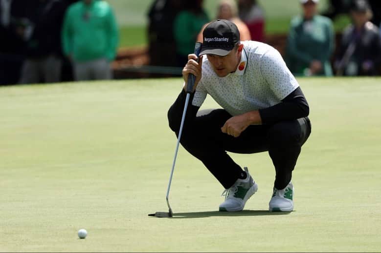 ジャスティン・ローズのインスタグラム：「18th @themasters appearance in the books! Tough week in general, but fun weekend with @shanelowrygolf   Massive Congratulations @jonrahm on winning the Masters, especially on Seve’s birthday.. 🙏」