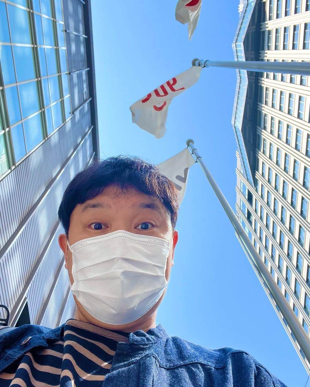竹井亮介のインスタグラム：「2023年4月10日。 初日晴れ！ #シアターコントロニカ  #回廊」