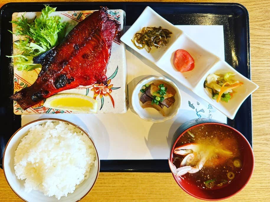 本田奈也花さんのインスタグラム写真 - (本田奈也花Instagram)「みなさん、朝ごはんは食べていますか？ 福岡市は朝からごはんを食べる人が減っているそうです。 きょうは博多駅で行われている朝活のイベントや豪華な朝食を提供している春吉の居酒屋などを紹介します💗 是非ご覧ください✨ #朝ごはん#breakfast#福岡#博多駅#朝勝ウィーク#春吉#いとおかし#アナウンサー#本田奈也花」4月10日 10時57分 - nanaka_honda