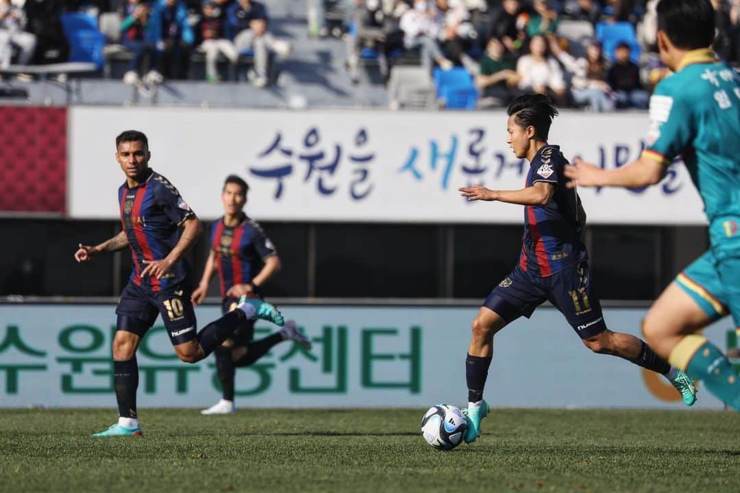 イ・スンウのインスタグラム：「23시즌 🔛💙❤️」