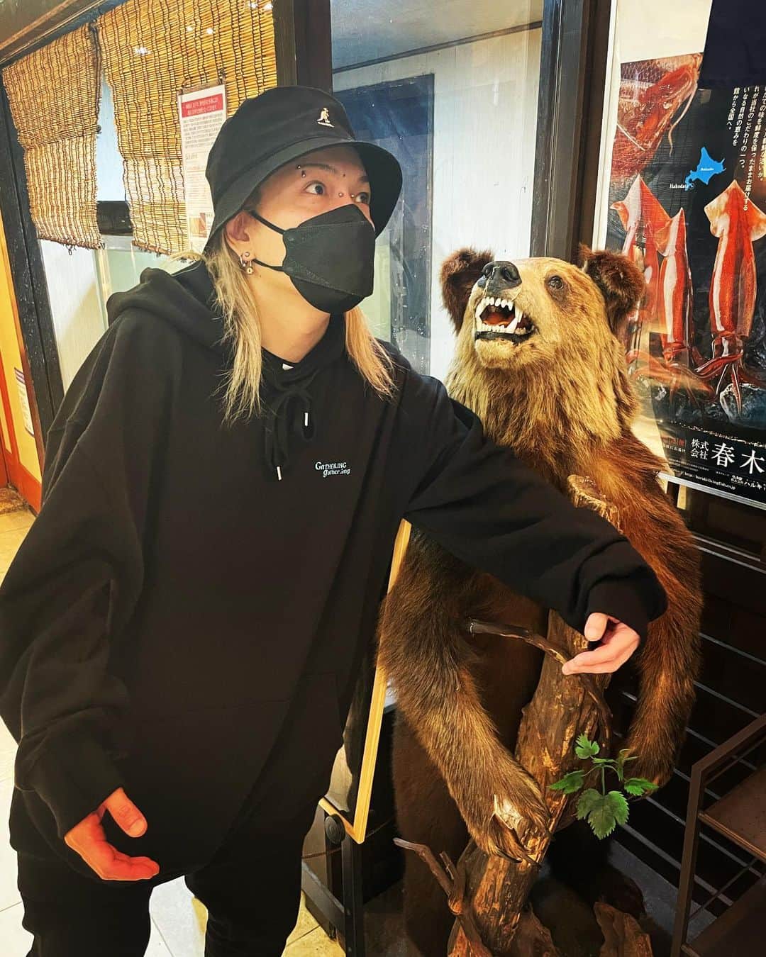 YOMIさんのインスタグラム写真 - (YOMIInstagram)「昨日の夜…熊2頭と遭遇🐻 #札幌 #怖かった #笑」4月10日 12時07分 - nightmare.yomi