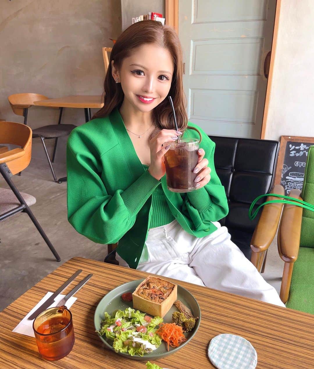 じゅりあんぬのインスタグラム：「隠れおしゃれカフェ👀 ⁡ ⁡ ⁡ ⁡ ⁡ ⁡ #カフェ#名古屋ランチ#昭和区カフェ  #隠れ家カフェ#カフェ巡り#グルメ  #春コーデ#春服コーデ#ファッション  #ootd#ootdfashion#spring#gourmet  #nagoyacafe#cafe#lunch#japanese  #instafashion#instafood#instastyle」