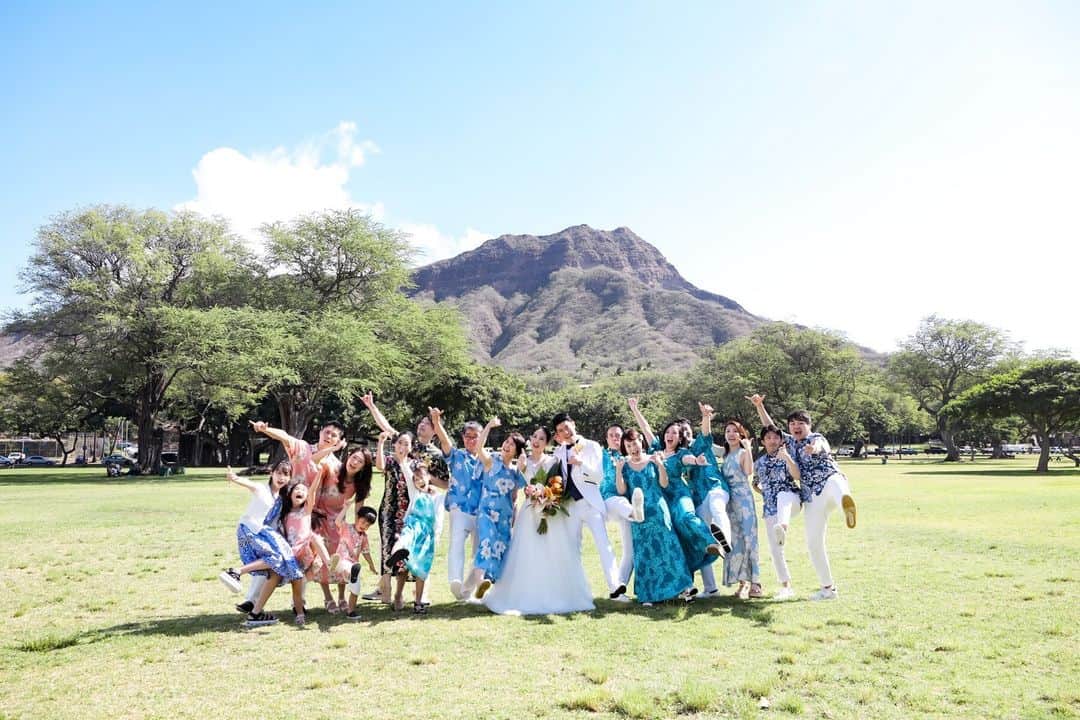 ARLUIS WEDDINGさんのインスタグラム写真 - (ARLUIS WEDDINGInstagram)「@arluiswedding  シェラトンワイキキ最上階に位置する絶景チャペル 「ザダイヤモンドヘッドチャペル」 ここで過ごす最幸の時間をお約束します。  ーーーーーーーーーーーーーーーーーーーー Area：Hawaii Chapel : #ザダイヤモンドヘッドチャペル ーーーーーーーーーーーーーーーーーーーー  #アールイズ花嫁 @arluiswedding をつけて投稿してください！ 公式IGでご紹介させていただきます。  #arluiswedding #arluistravel #arluisdress #アールイズウエディング #アールイズトラベル #アールイズドレス  #プレ花嫁 #卒花嫁 #2023wedding #resortwedding #weddingphoto #ウェディングフォト #ハワイ挙式 #リゾートウェディング #ハワイウェディング #挙式レポ #ビーチフォト #リゾート挙式 #海外挙式 #リゾ婚 #hawaii #waikiki #ハワイ #ハワイ旅行 #ハワイ情報 #ダイヤモンドヘッド #シェラトンワイキキ #sheratonwaikiki」4月10日 18時30分 - arluiswedding
