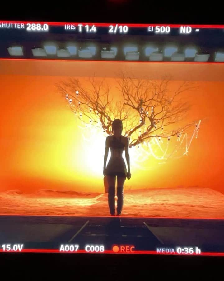 キム・チェウォンのインスタグラム：「we are unforgiven」