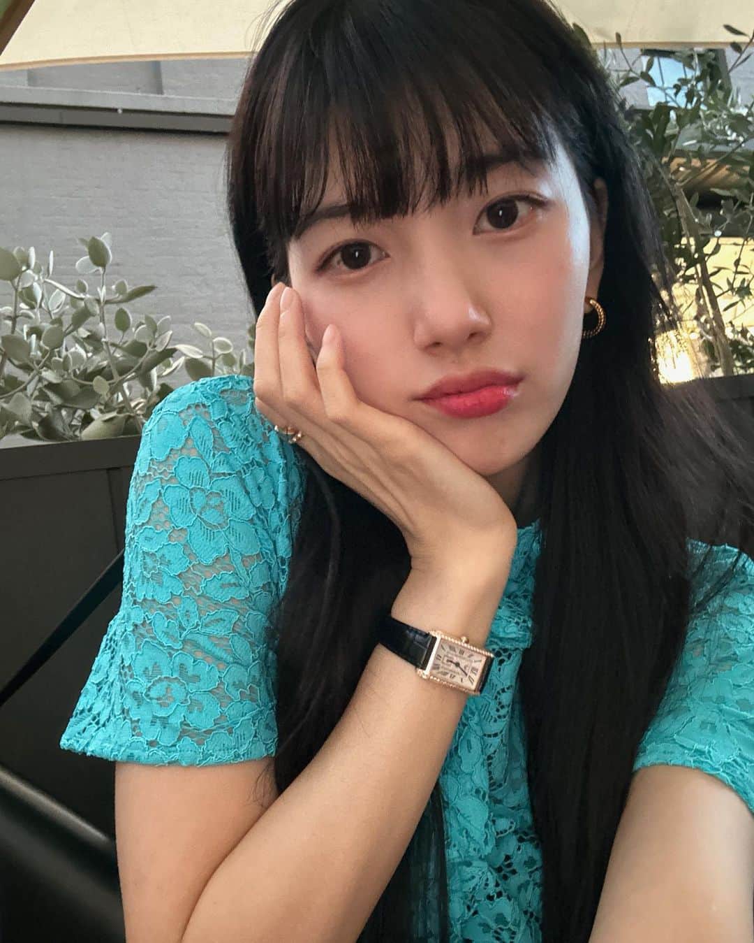ペ・スジのインスタグラム：「내가 좋아하는 시드니 패딩턴 골목  (굿프라이데이라 문은 다 닫아있었음..)  내가 가면 맨날 휴무~~~~~  💙」