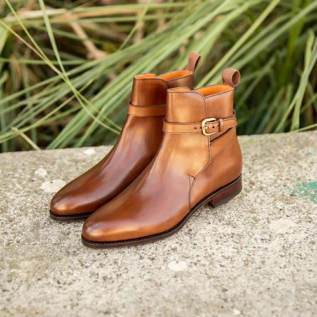 カルミナのインスタグラム：「Women Jodhpur Boots 1119 | Brown Vitello  Featuring an Alfil sole, leather sole with microinjected rubber padding for more traction and comfort, 20mm heel and Kid lining  Style made on Madison last. Rounded at the tip and versatile in terms of style since it perfectly works for both elegant and semisport looks.  This shoe, like all the other Carmina´s, is carefully manufactured by expert craftsmen who follow the exact same techniques that Charles Goodyear created in 1869.  #carmina #carminashoemaker #カルミナ #brownboots #boots  #jodhpurboots #bootslover #bootsoftheday #womenshoestyle #womenshoes #leathershoeswomen #ladiesshoes #womenfootwear #womenshoesstore #artisan #luxuryfootwear #leathershoes #ootd #ootdfashion #dapper #shoesfashion #handcrafted  #premiumshoes #shoesfashionlovers #footwearfashion」