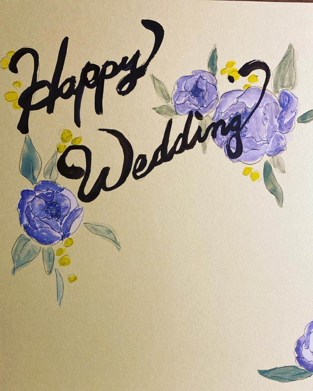 白數里子さんのインスタグラム写真 - (白數里子Instagram)「三輪ちゃんから依頼された、親友の結婚祝いの色紙へ挿絵を。  表紙に付いていたミモザの飾りに合うかなぁと、紫の花で華やかに💐  お祝いのために描くのは私も楽しくて嬉しい😊」4月10日 22時25分 - satopoppo1124
