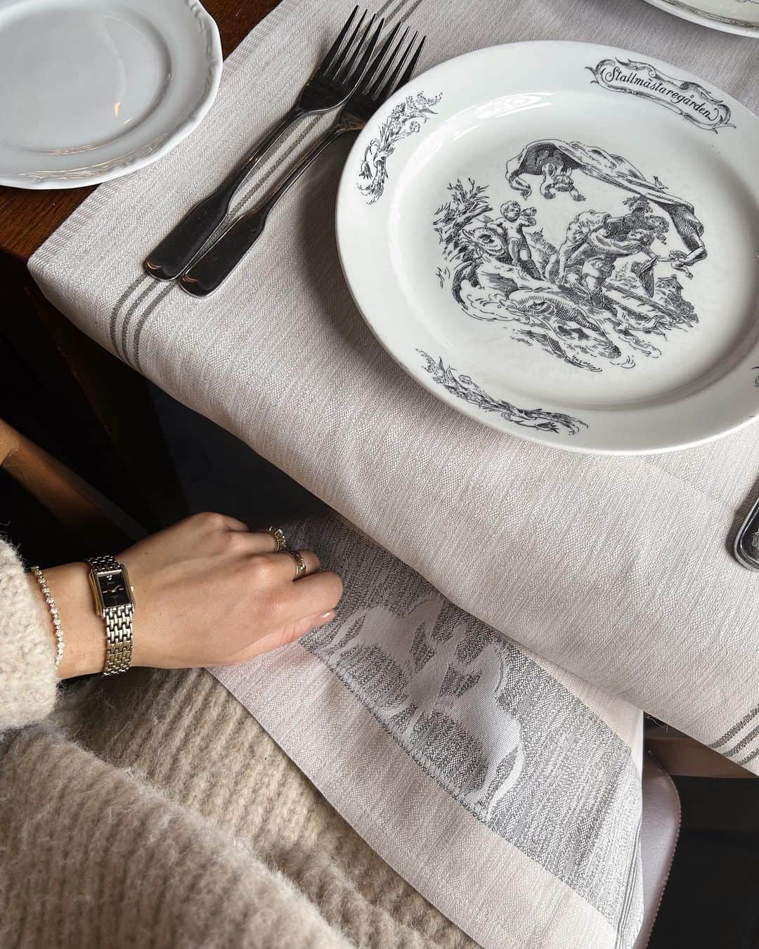 Kelsey Simoneのインスタグラム：「Stockholm has been a culinary experience so far ☕️」
