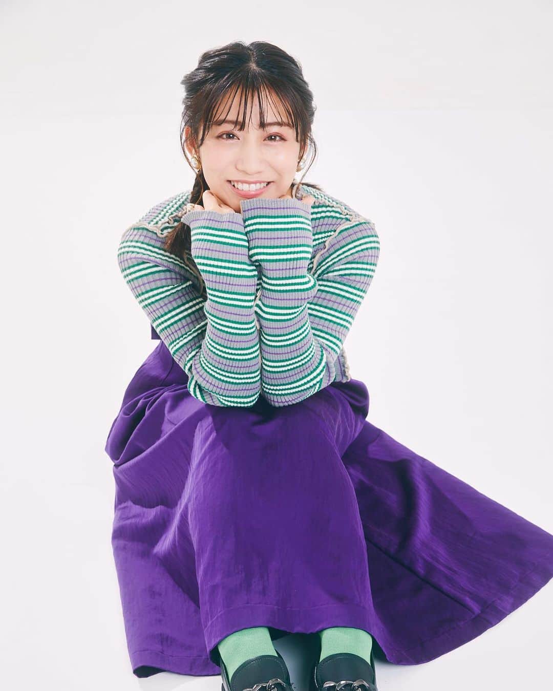坂本遥奈さんのインスタグラム写真 - (坂本遥奈Instagram)「生誕のアザーカット✨  🤍💓💚💜  今日は何の日⁇って調べたら 酔い止めの日って出てきた。笑  海釣り行く時にお世話になってる 最強の酔い止めはアネロン🙋 酔っちゃう確率高いので必ず飲むよ〜 でもだんだん慣れて、強くなってきた気もするんだなぁ〜  でも怖いからアネロン飲まずに 釣りに行く挑戦は出来ないまま🥹  ちなみに他で気になったのは  #パンケーキの日 #アメリカンフライドポテトの日  #コッペパンの日 #ほうとうの日  全部食べ物…🥱🥱笑  大好きな女子流ちゃんの ひーちゃんの お誕生日も今日だよっ💓 おめでとう🎂🤭  #TEAMSHACHI#坂本遥奈#japanese#japanesestyle #japaneseidol #idol #fyp#instagood #instafashion #instalike #japan #followme#hair#酔い止めの日」4月10日 22時29分 - haruna_sakamoto_official