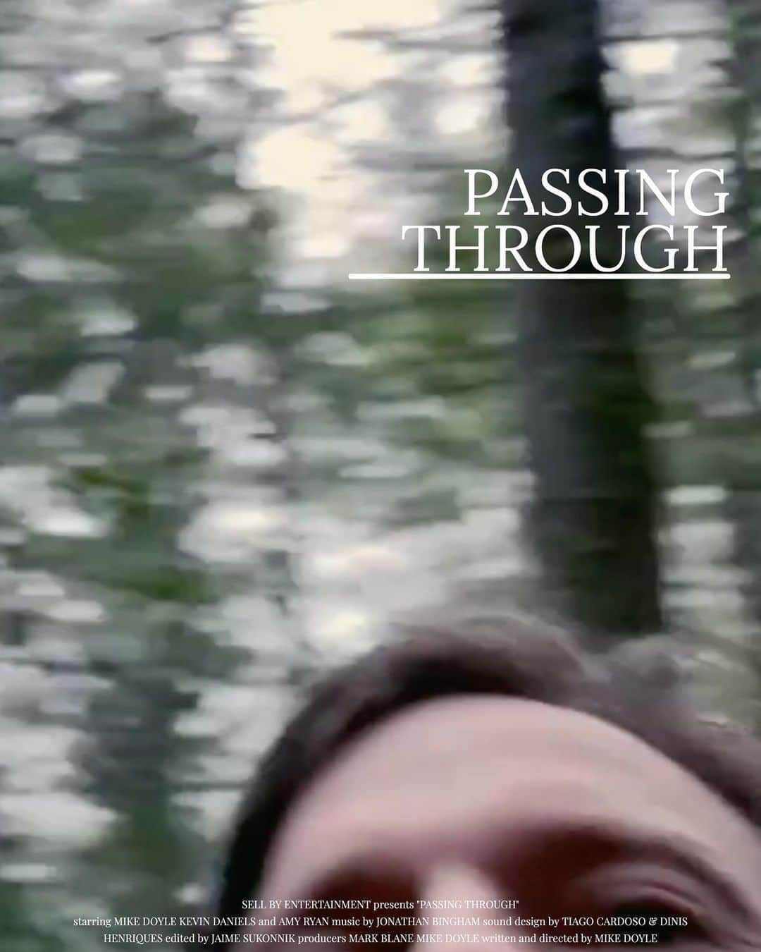 マイケル・ドイルのインスタグラム：「So happy to share…my second feature which I wrote and directed, PASSING THROUGH, will have its world premiere later this month in Torino, Italy 🇮🇹. Shot during lockdown on a cross country odyssey thru 14 states, I’m proud to finally share this very personal story. 4/19 & 4/23 @loversff.  With @kevindaniels27 @charlestw & Amy Ryan」