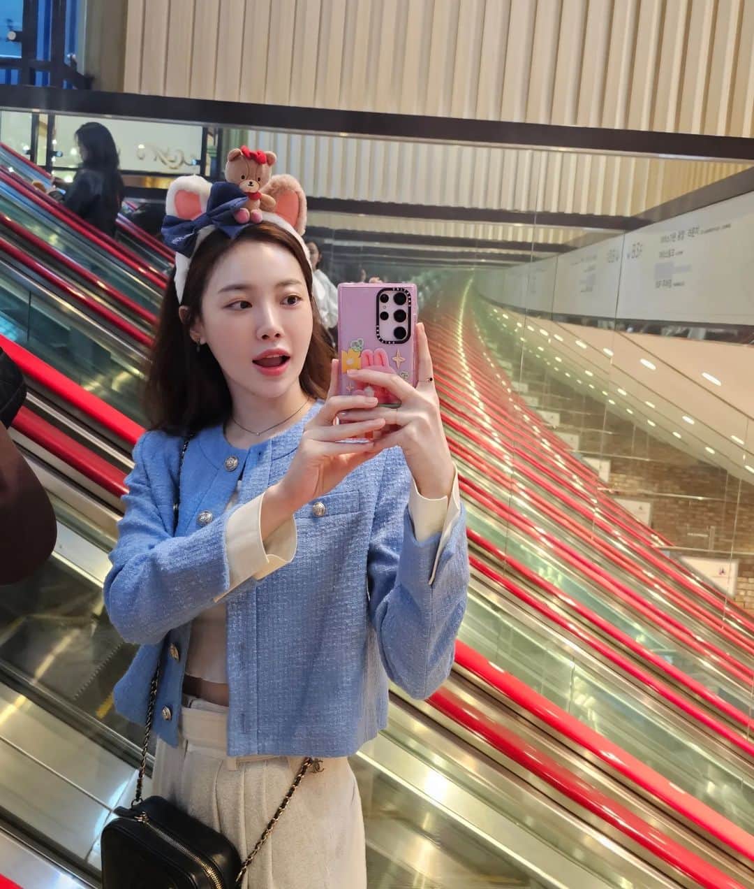 ユラさんのインスタグラム写真 - (ユラInstagram)「봄나들이🎡🧸💙」4月10日 22時53分 - yura_936