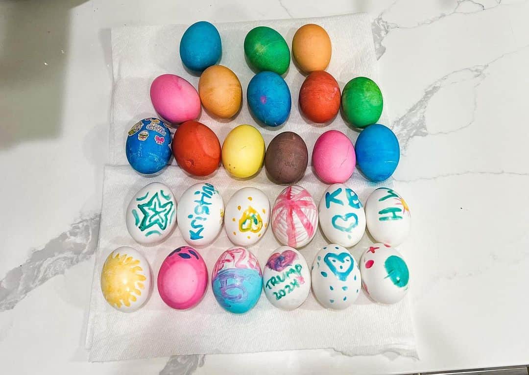 Kristina Bashamのインスタグラム：「🐣🐣🐣」