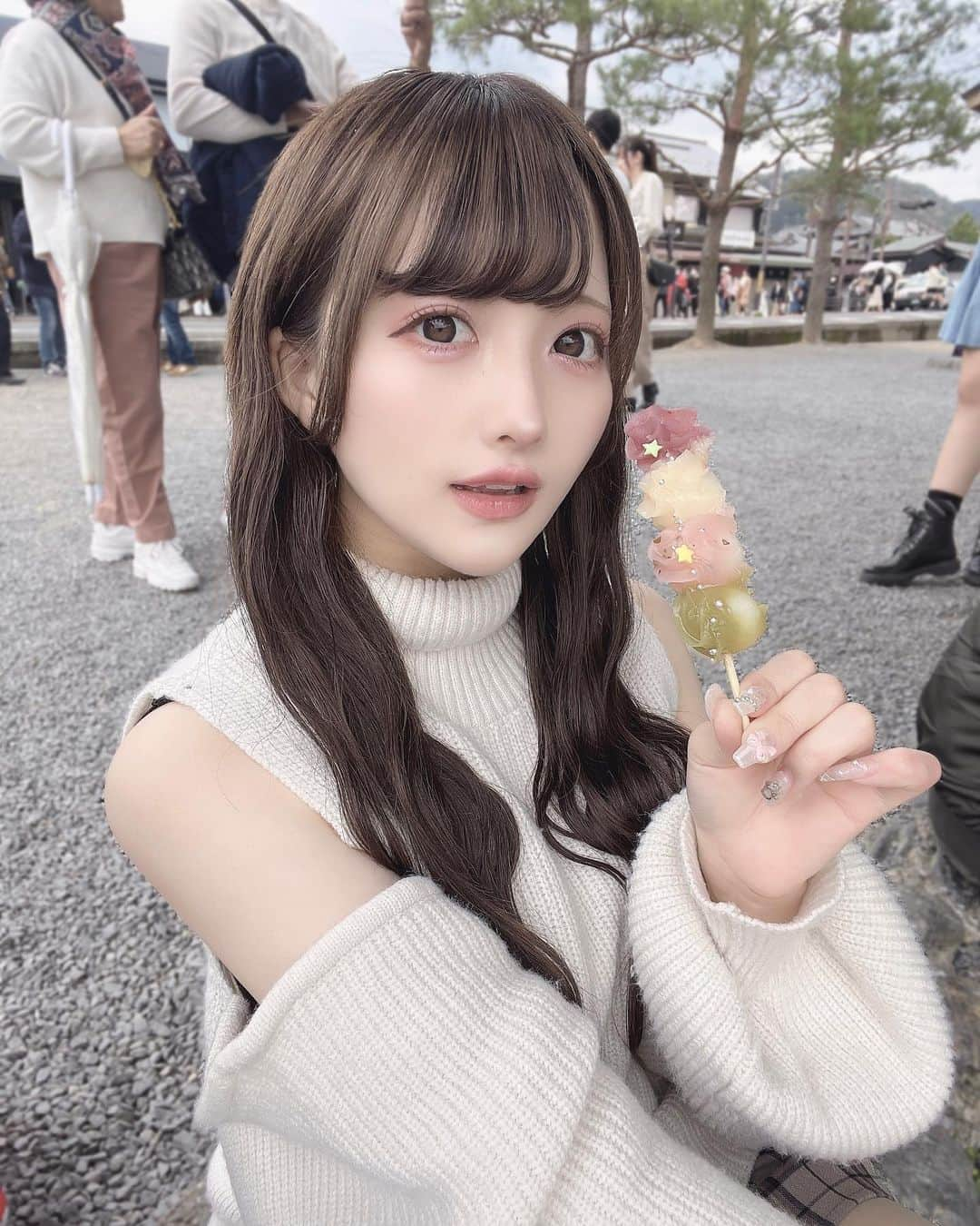 𝐘𝐔𝐑𝐈𝐀のインスタグラム：「お母さんと京都で食べ歩きしたよ」