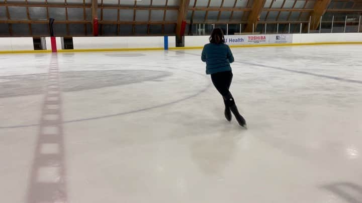のインスタグラム：「Having fun creating, practicing and skating to perform 🫶  練習の動画です。 プログラムを作り上げる過程はいつも楽しく、興味深いです。  #figureskating  #practice」