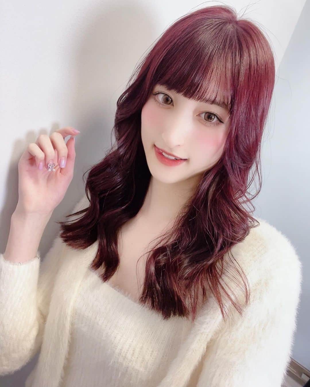 さあやさんのインスタグラム写真 - (さあやInstagram)「. カット、カラー、トリートメントして頂きました💕 レイヤーもいれてもらえて幸せっ(*´꒳`*) 自分に似合う髪型にして頂けます😌💕 ありがとうございました🥰✨ 都内ビジョン8ヶ所ジャック、and GIRL(web)にも掲載予定なのでお楽しみに💐🫶 . . .  #ヘアカラー#サロンモデル#サロン#カラーモデル#カットモデル#ピンクカラー#サロンモデル希望#東京#銀座#渋谷#表参道#被写体#ワンカール#ストレートヘア#ロングヘア#coa#カシスピンク#ヘアモデル#カタログ#fyp#flf#fff#ootd#撮影#美容師さんと繋がりたい#美容師#サロモ#いいね返し#撮影データ#作品撮り」4月10日 18時45分 - saya___endo