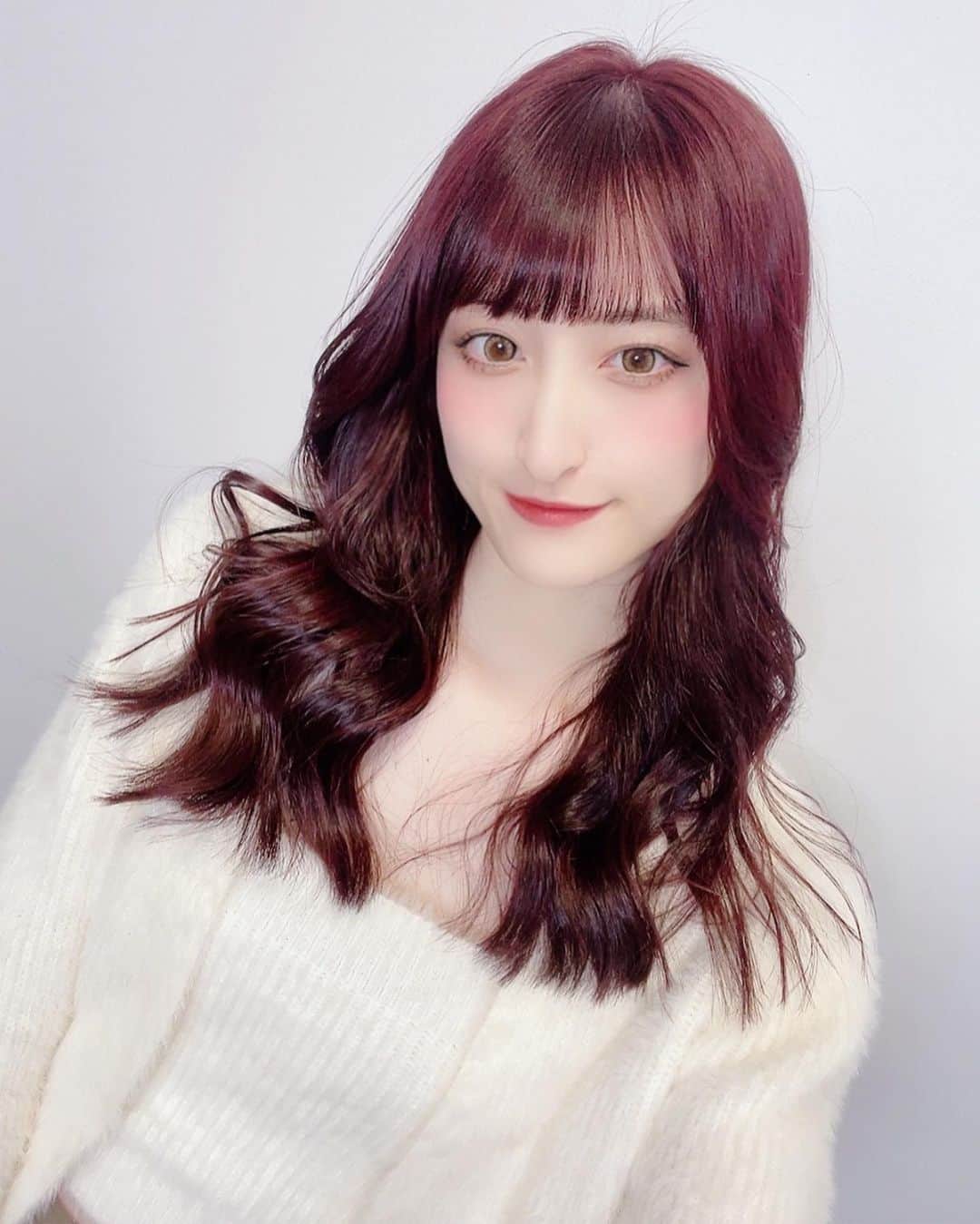 さあやさんのインスタグラム写真 - (さあやInstagram)「. カット、カラー、トリートメントして頂きました💕 レイヤーもいれてもらえて幸せっ(*´꒳`*) 自分に似合う髪型にして頂けます😌💕 ありがとうございました🥰✨ 都内ビジョン8ヶ所ジャック、and GIRL(web)にも掲載予定なのでお楽しみに💐🫶 . . .  #ヘアカラー#サロンモデル#サロン#カラーモデル#カットモデル#ピンクカラー#サロンモデル希望#東京#銀座#渋谷#表参道#被写体#ワンカール#ストレートヘア#ロングヘア#coa#カシスピンク#ヘアモデル#カタログ#fyp#flf#fff#ootd#撮影#美容師さんと繋がりたい#美容師#サロモ#いいね返し#撮影データ#作品撮り」4月10日 18時45分 - saya___endo