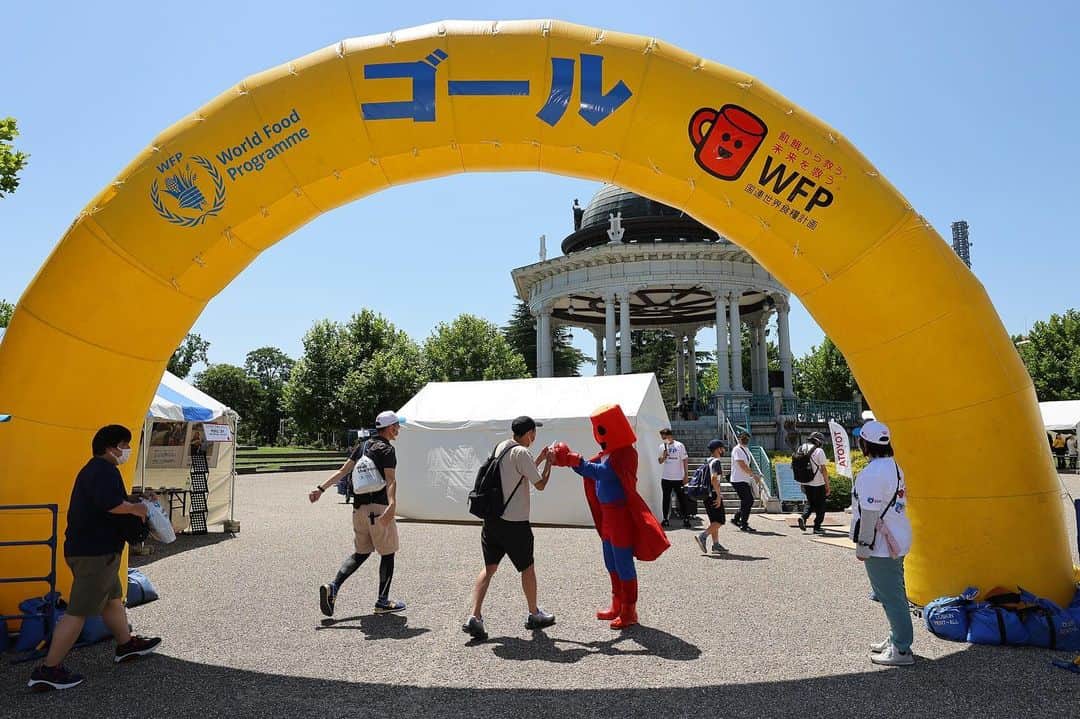 国連WFP 世界食料デーキャンペーン2015さんのインスタグラム写真 - (国連WFP 世界食料デーキャンペーン2015Instagram)「「WFPウォーク・ザ・ワールド2023」 久しぶりの屋外イベントはウォーク・ザ・ワールドへ！！  初夏の横浜・名古屋・大阪の街を楽しく歩くチャリティウォーキングイベントで、心と体を健康に✨🌱 皆様のご参加をお待ちしております！  👇開催日👇 横浜：5月14日(日) 名古屋：5月21日(日) 大阪：5月27日(土)  👇詳細・お申込み👇 https://www.walktheworld.jp/2023/」4月10日 17時30分 - jawfp_official